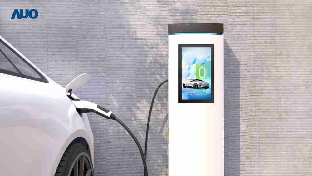 友達〝EVSE車用充電樁解決方案〞專為電動汽車充電樁設計，，，，具有高亮度、、克服戶外艱難環境的耐溫、、耐紫外線等特性，，，並搭載散熱性及擴充性強的高效能工業電腦，，，，可實現人機互動訴求，，，如資訊顯示、、支付等應用